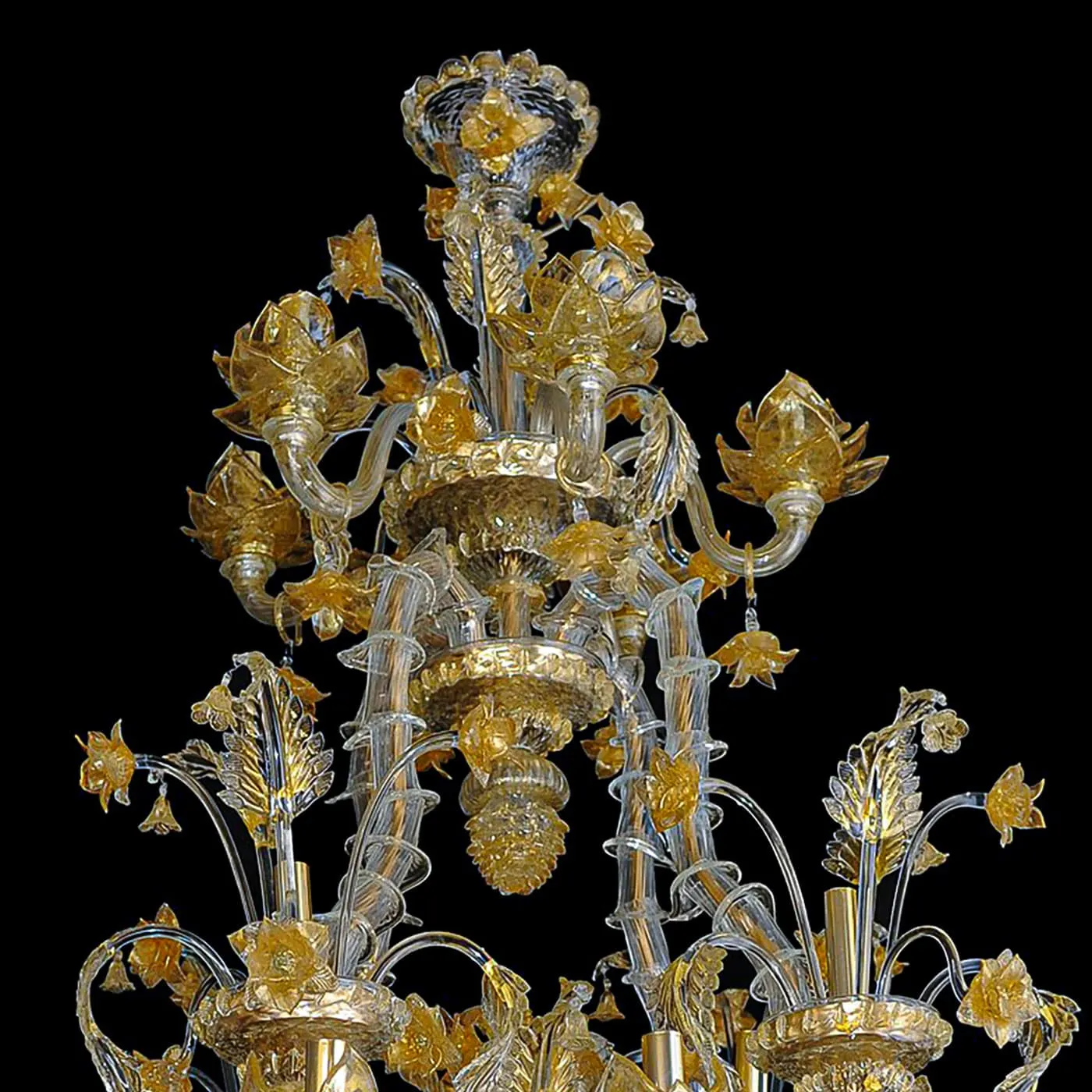 Rezzonico-style Gold and Crystal Chandelier 4