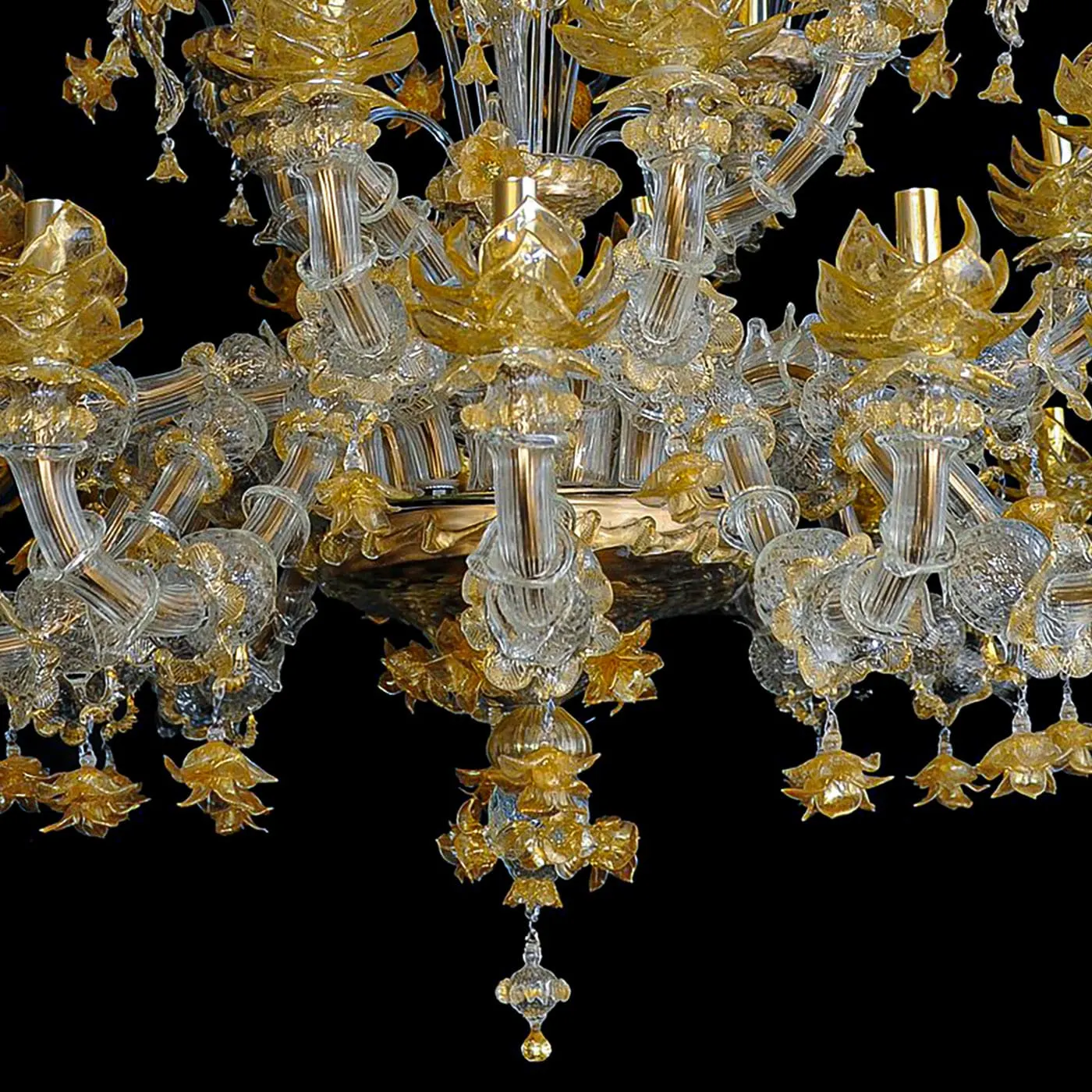 Rezzonico-style Gold and Crystal Chandelier 4