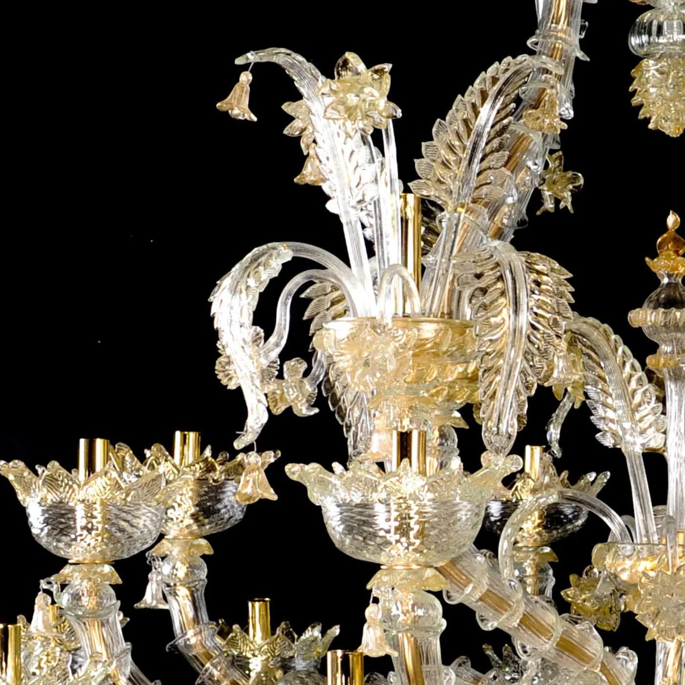 Rezzonico-style Gold and Crystal Chandelier 7