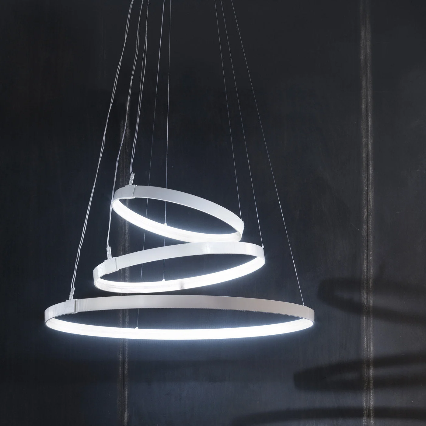 Rings Orizzontale White Pendant by Valerio Cometti