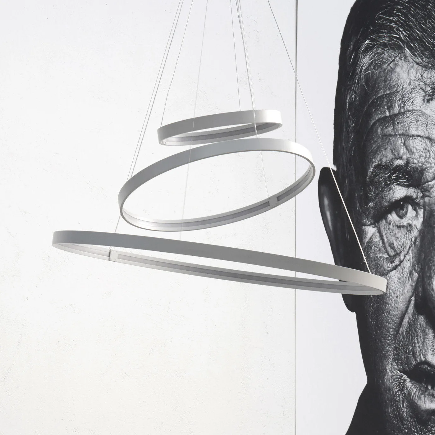 Rings Orizzontale White Pendant by Valerio Cometti