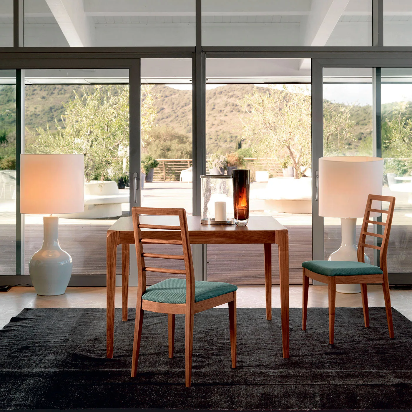 Sentiero Extanding Rectangular Table