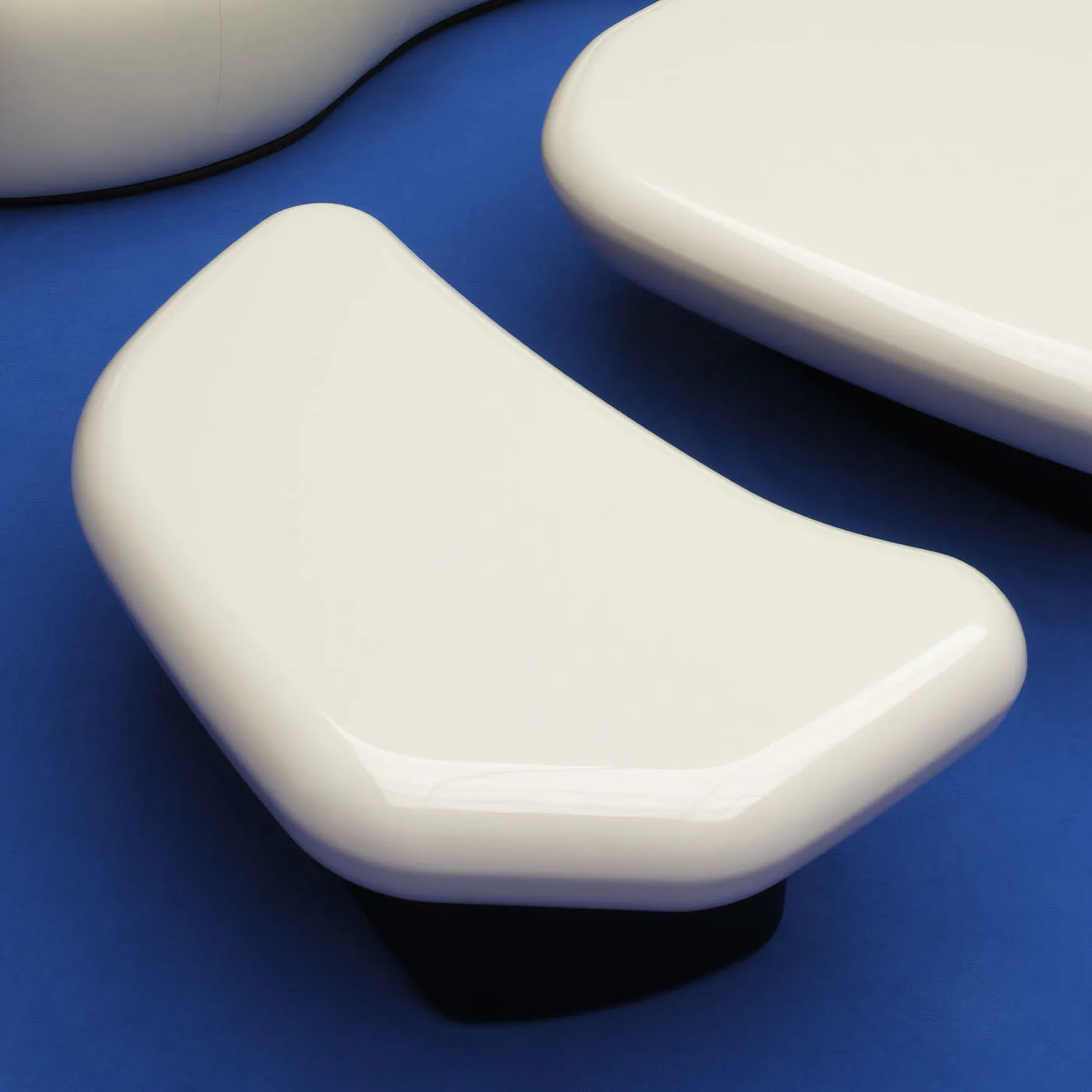 Set Of 2 Kawa Walnut Coffee Tables