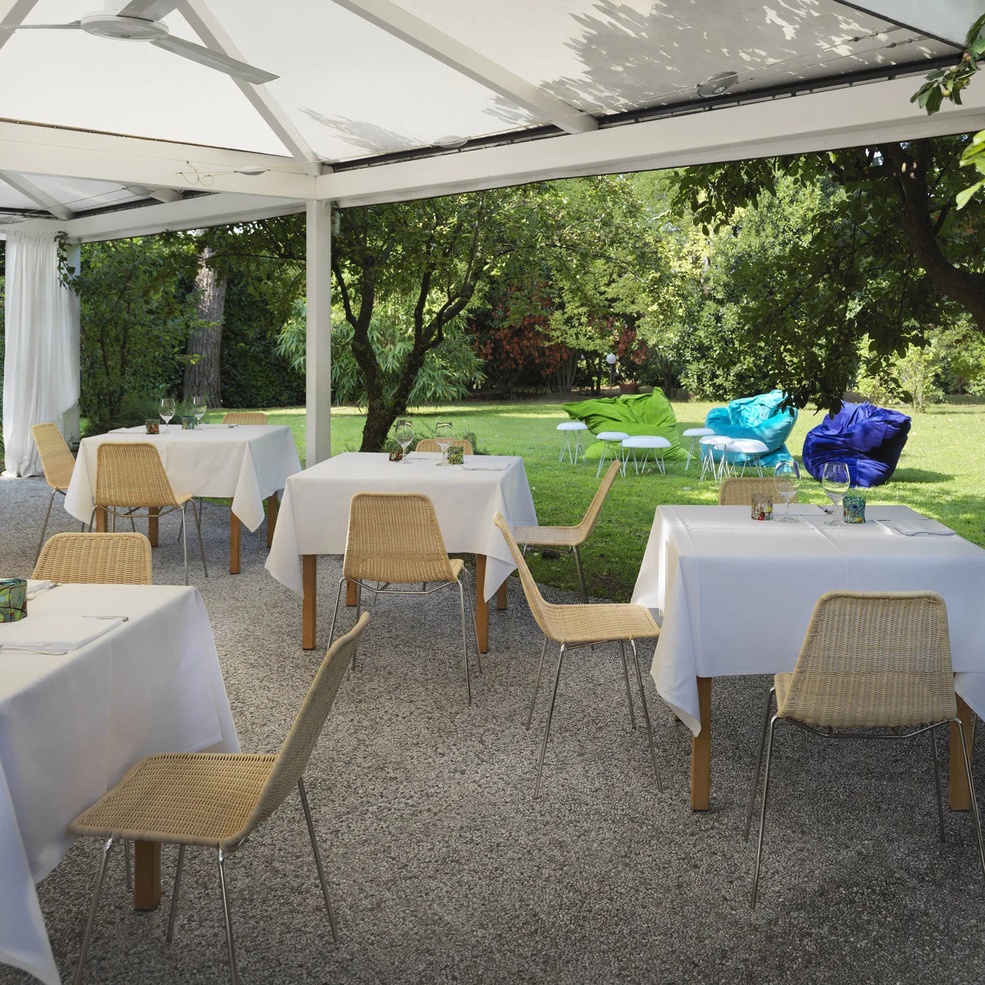 Set of 2 Sin Chairs In Wicker By Sth