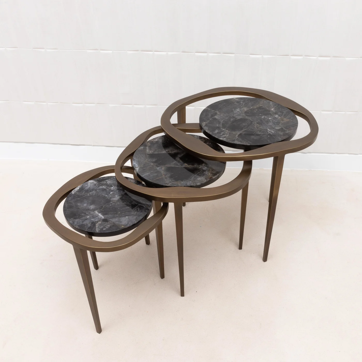 Set of 3 Nesting Tables in Black Quartz with 3 Legs Bronze Patina Brass
