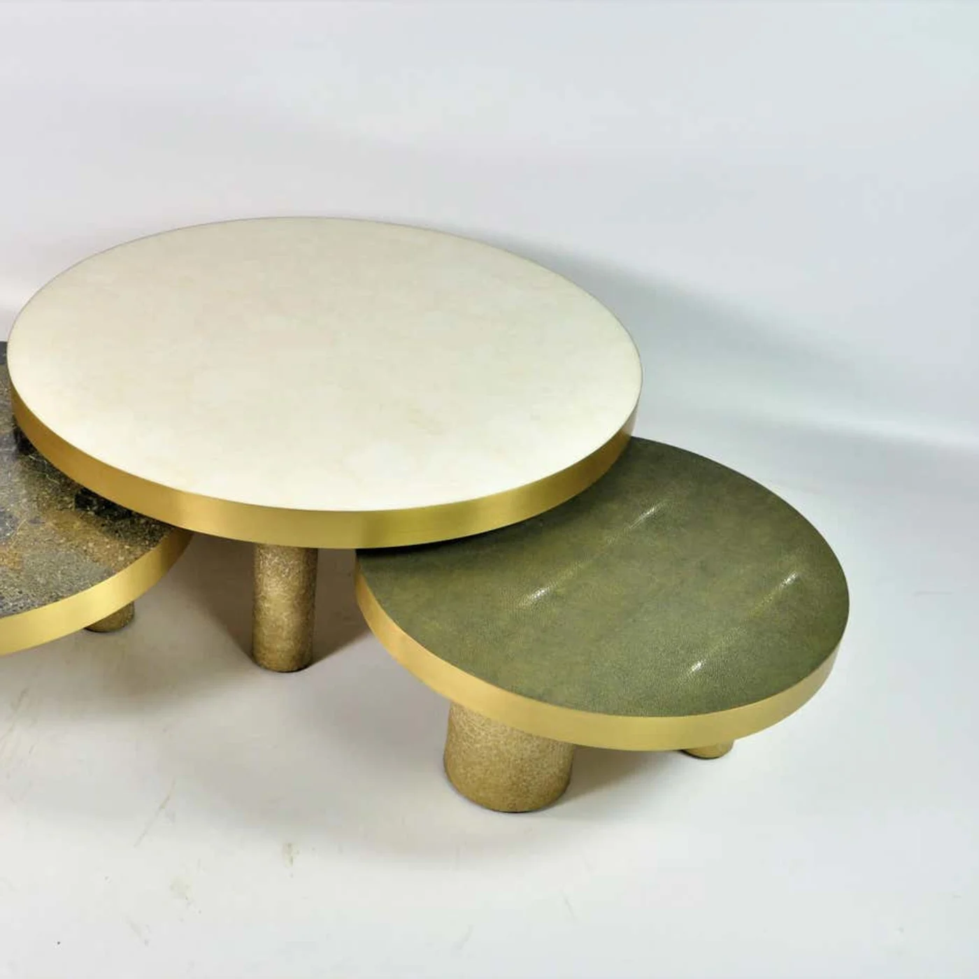 Set of 3 Round Coffee Tables In Rock Crystal Shagreen & Stone