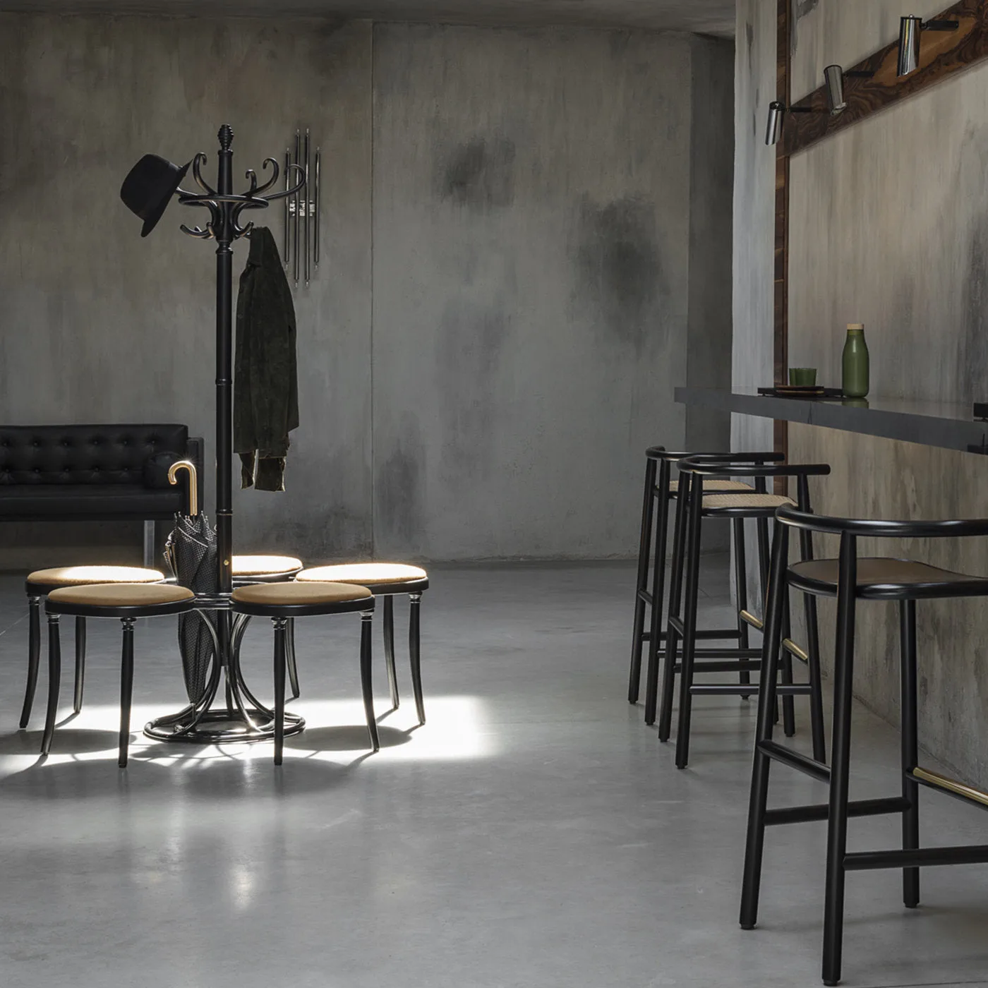 Single Curve High Bar Stool 2