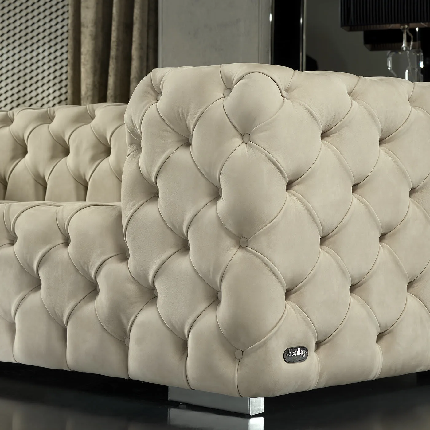 Spettacolo White Sofa