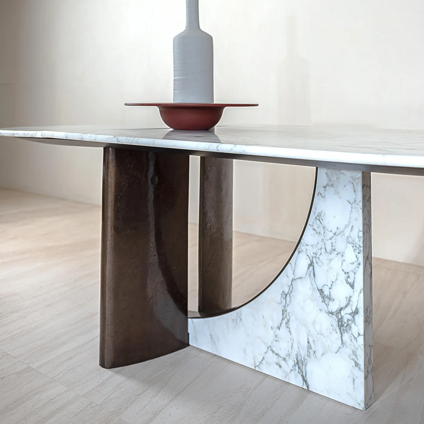 Spinnaker Dining Table By Luca Erba