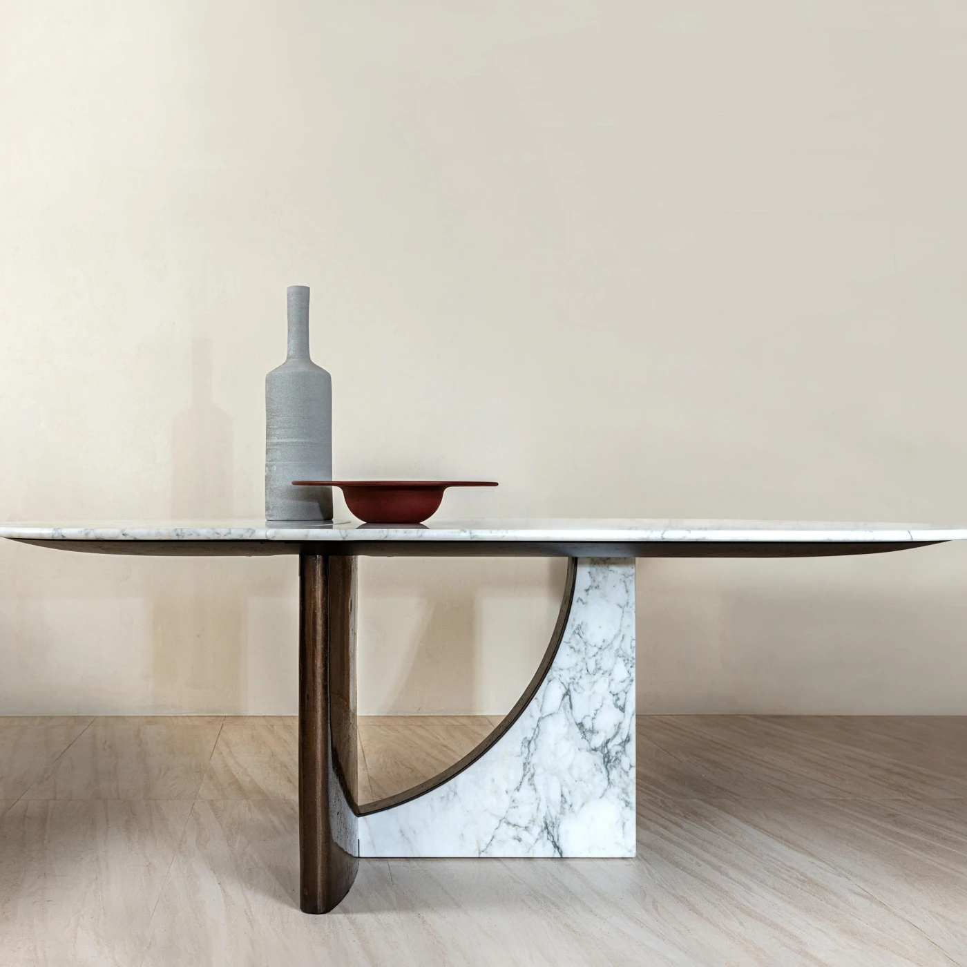 Spinnaker Dining Table By Luca Erba