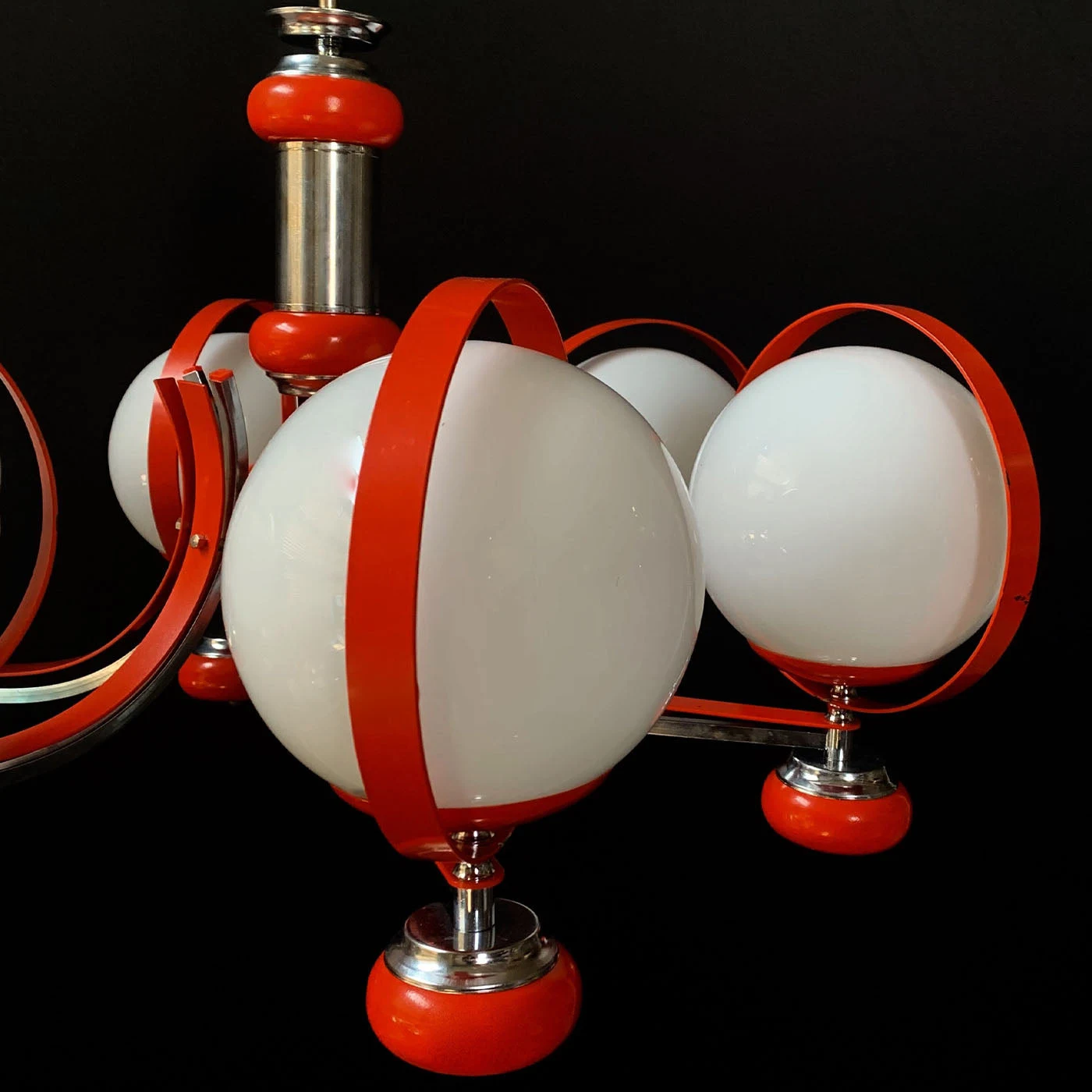Stilnovo White & Red 7 Light Chandelier