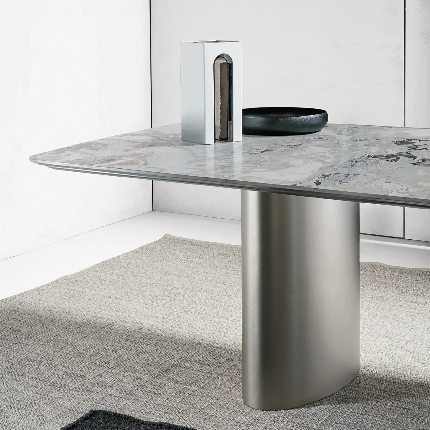 Tangeri Dover White Marble Rectangular Dining Table by Roberto Lazzeroni