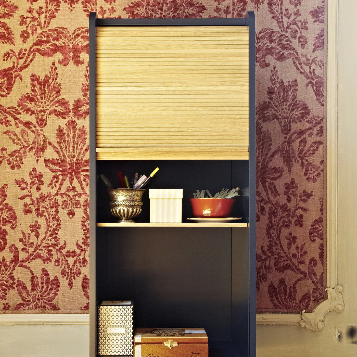 Tapparelle Durmast Oak Cabinet