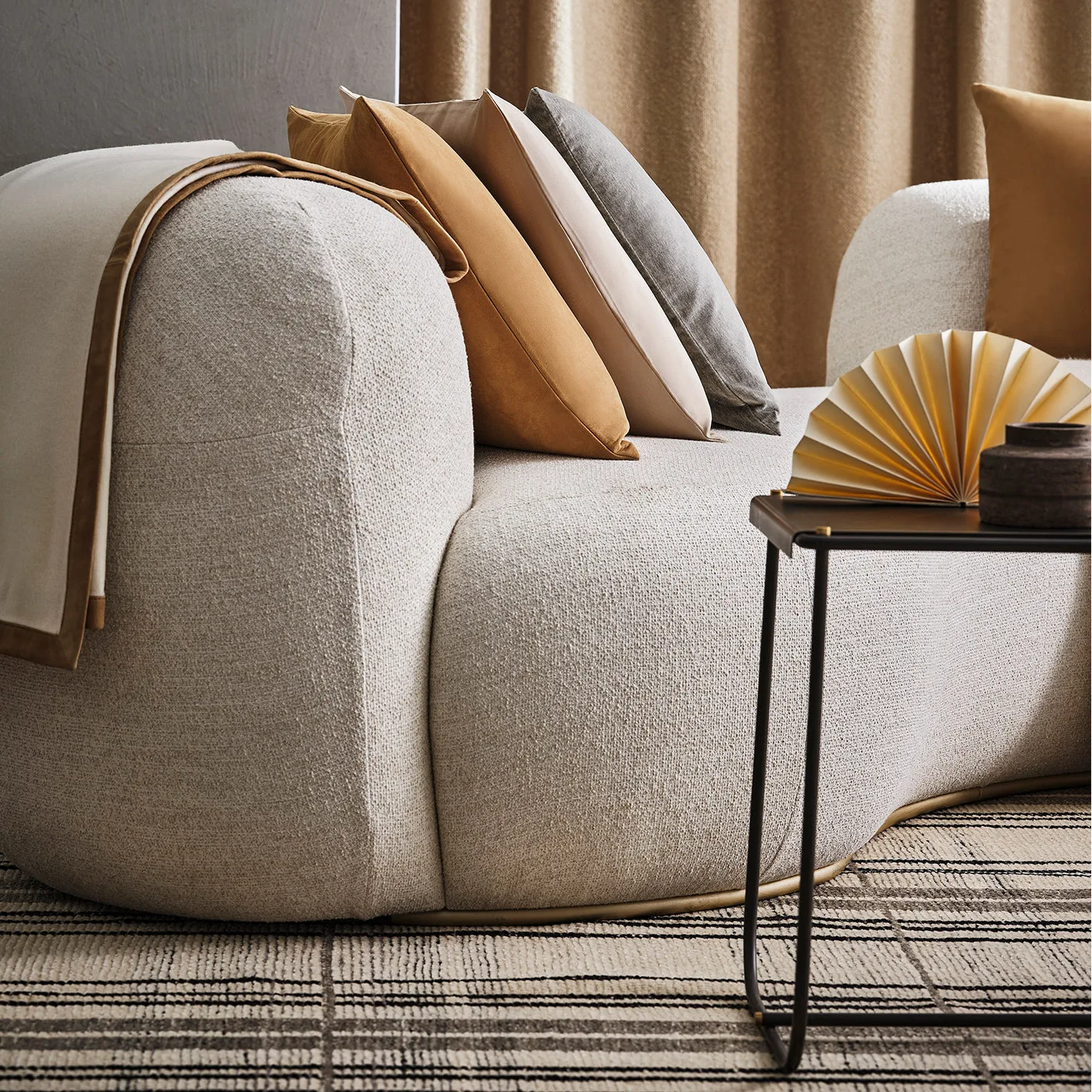 Tateyama Cloud Pearl Boucle Sofa