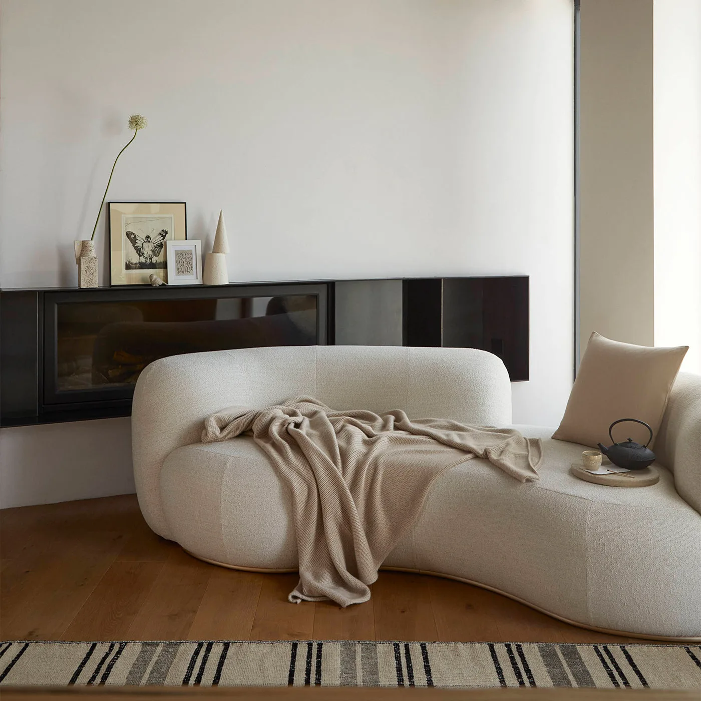 Tateyama Cloud Pearl Boucle Sofa