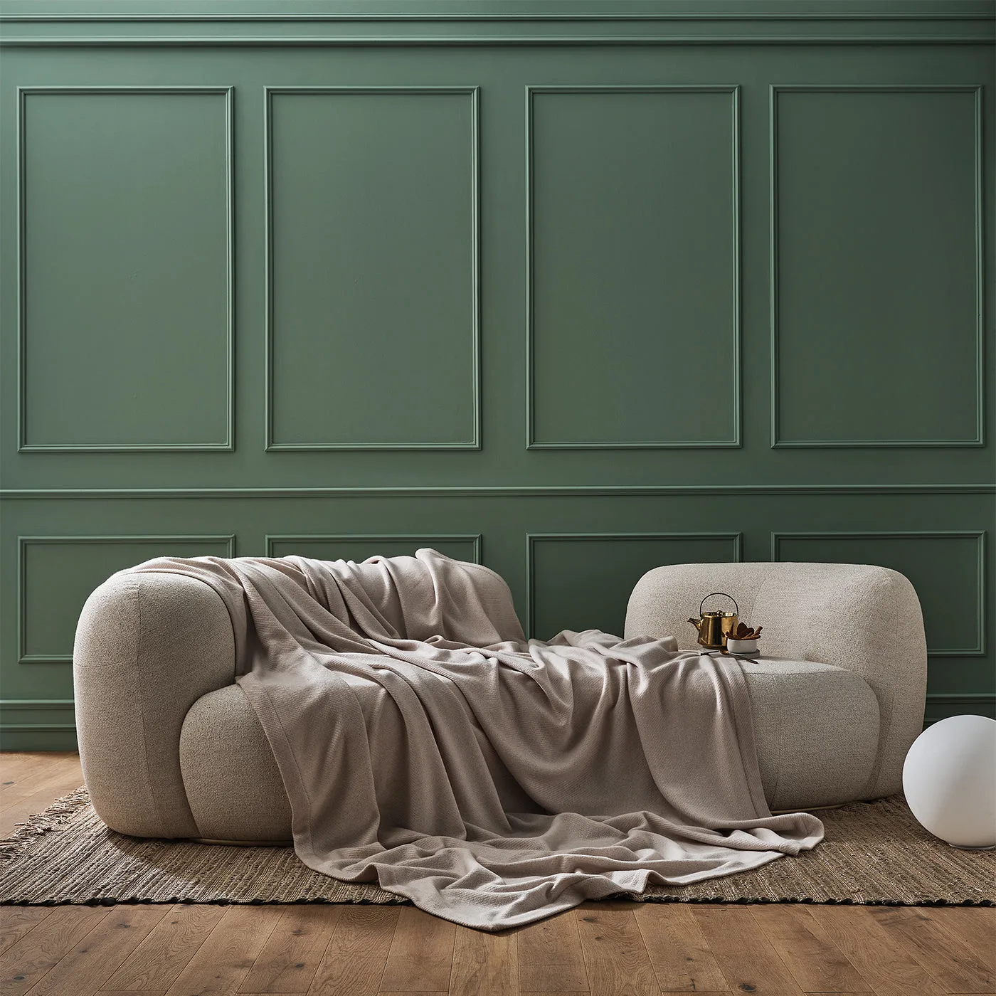 Tateyama Cloud Pearl Boucle Sofa