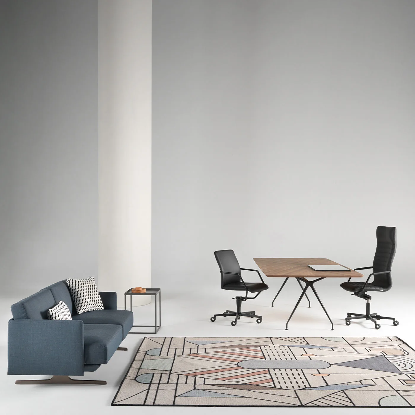 Tempo Black With Castors Armchair