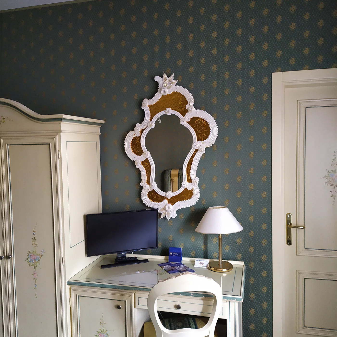 Tiepolo Murano Glass Mirror