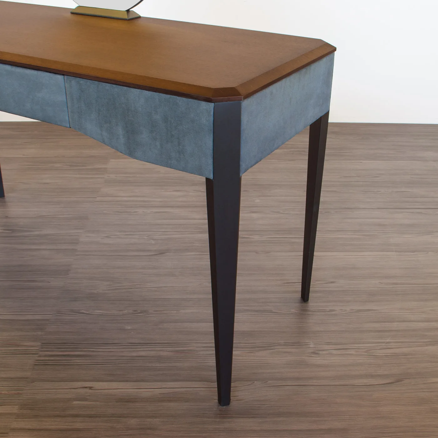 Tiffany Vanity Table