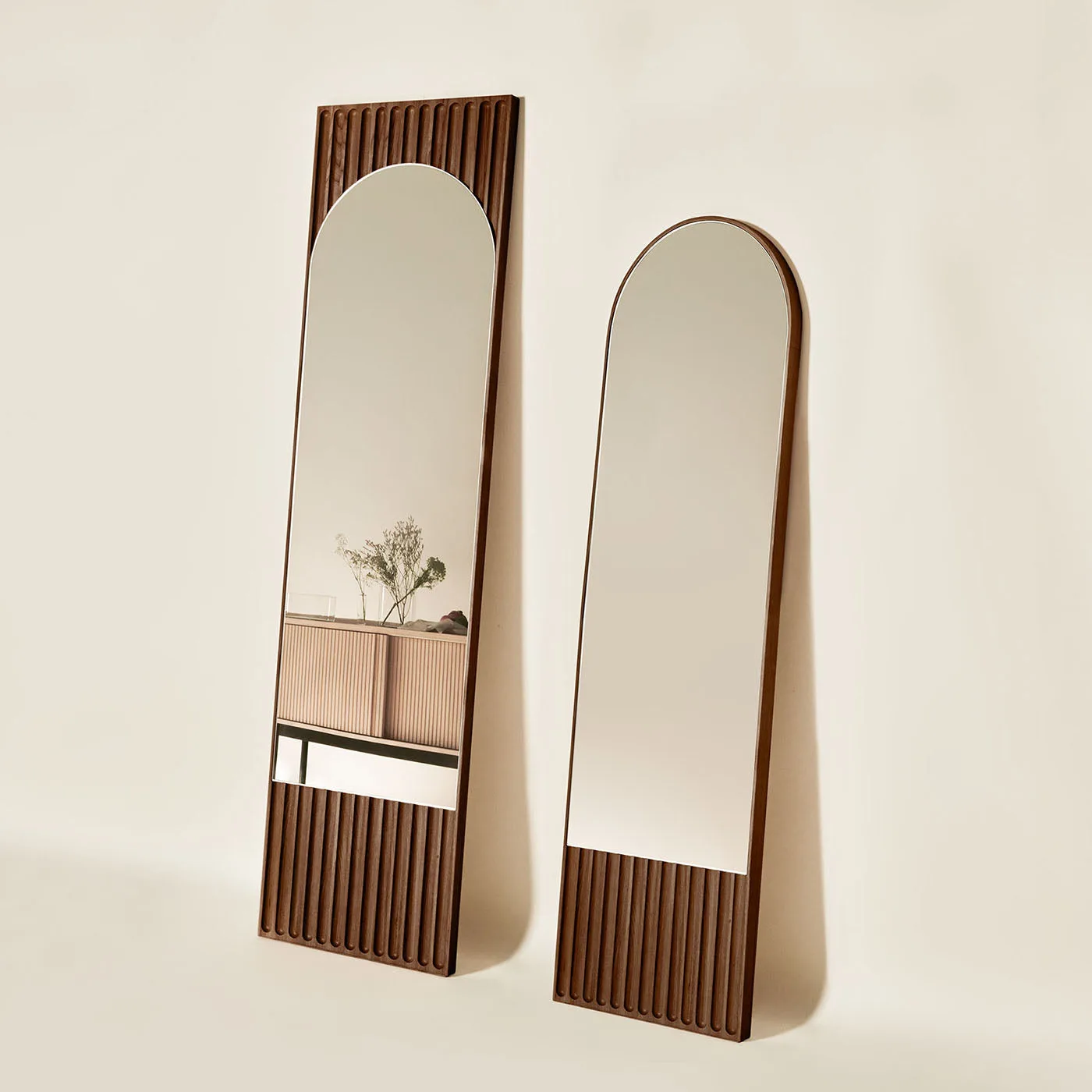 Tutto Sesto Round Brown Ash Wood Floor Mirror