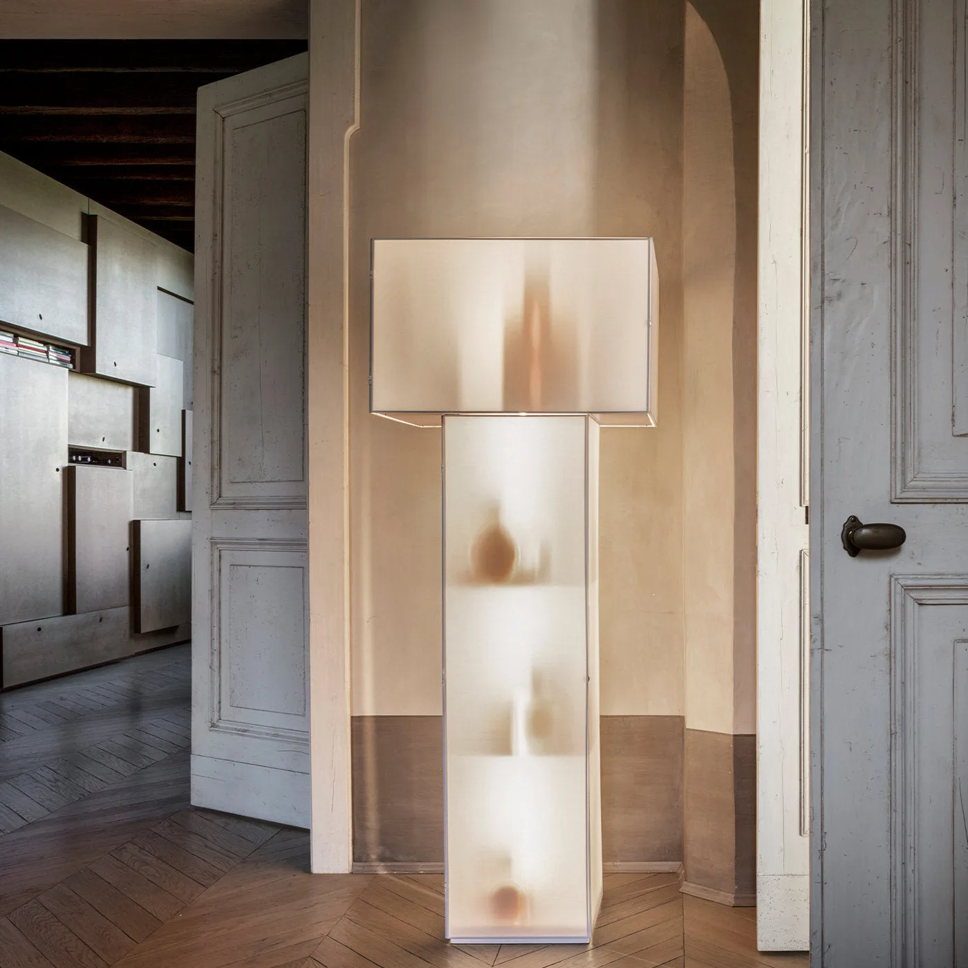Velasca Floor Lamp by Marzia & Leonardo Dainelli