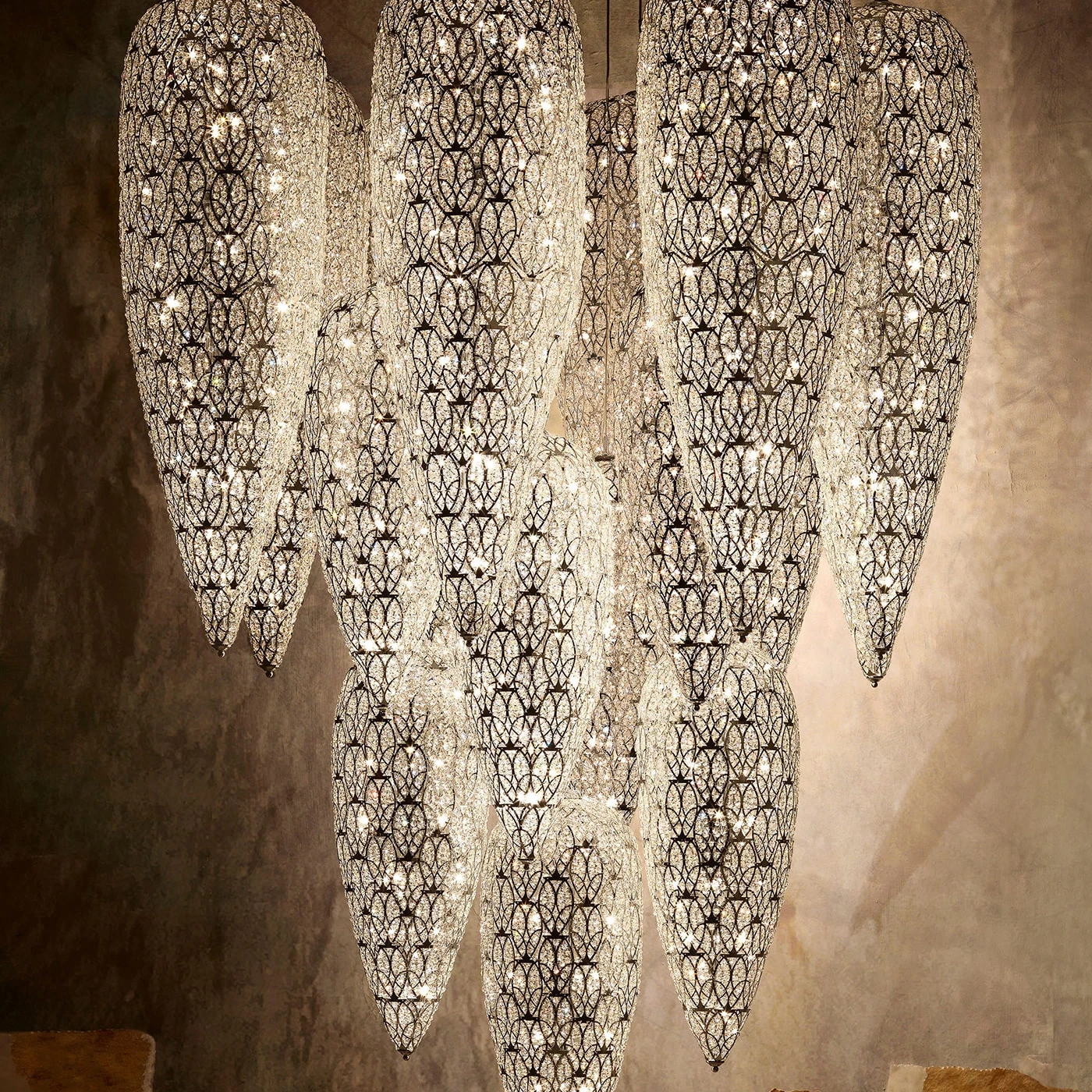 Arabesque Sesation 17-Light Chandelier