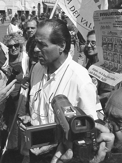 The silent erosion of Italy's economy