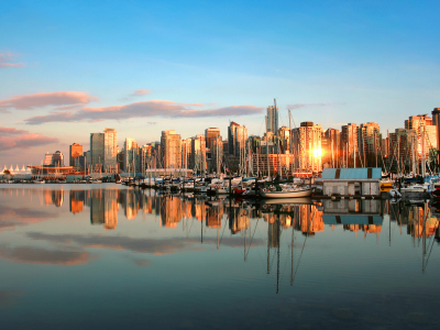 Canada_-_British_Columbia_-_Vancouver_by_water-jpg