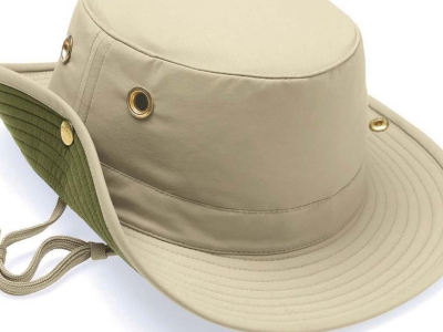 canada_-_hat.jpg