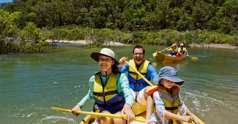 Australien - Queensland - Kingfisher Bay Island - Kingfisher Bay Resort - Kano.jpg