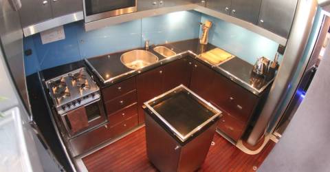 Australien - Queensland - Whitsunday Bliss -  kitchen (Custom).jpeg