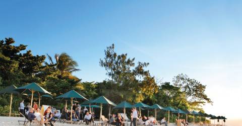 green-island-beach-umbrellas