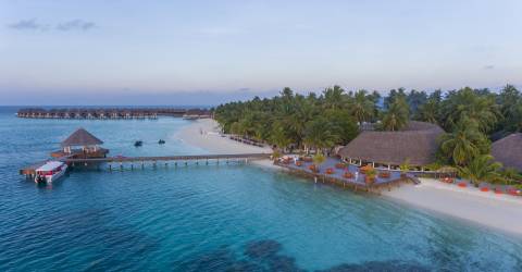 sun siyam vilu reef surroundings (5).jpg