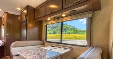 C22-24 road bear rv usa autocamper motorhome inside  5.jpg