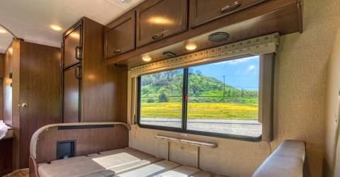 C22-24 road bear rv usa autocamper motorhome inside  6.jpg
