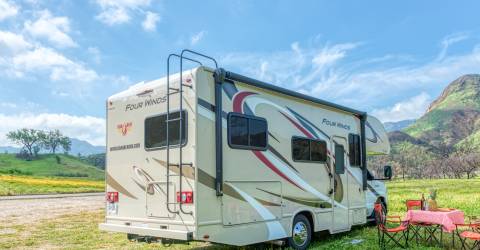 C22-24 road bear rv usa autocamper motorhome outside back.jpg
