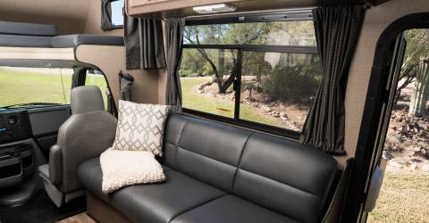 usa-c30-cruise-america-inside-coach.jpg