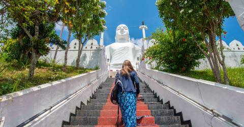 Sri Lanka: Te, kolonialt arv och gyllene stränder