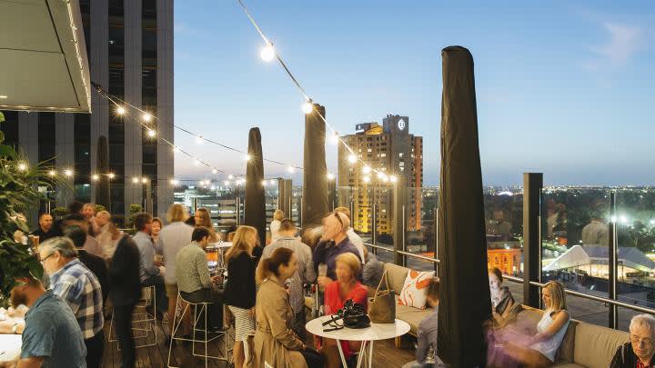 2KW roof top bar Adelaide Australien