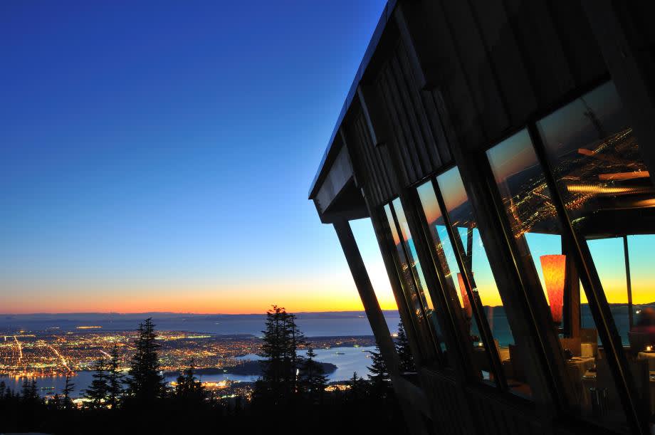 Utiskt från grouse mountain mot vancouver