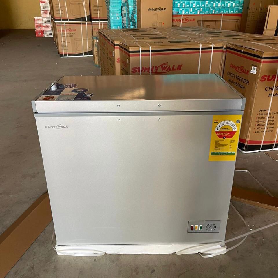 Sunny Walk Chest Freezer