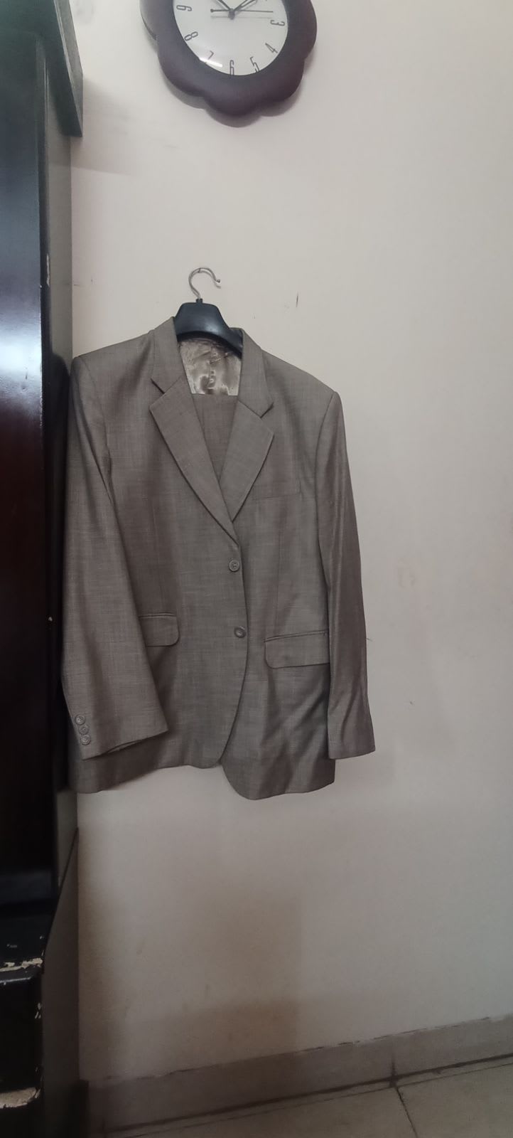 Men's formal suit for sale in Ghaziabad, Uttar Pradesh
