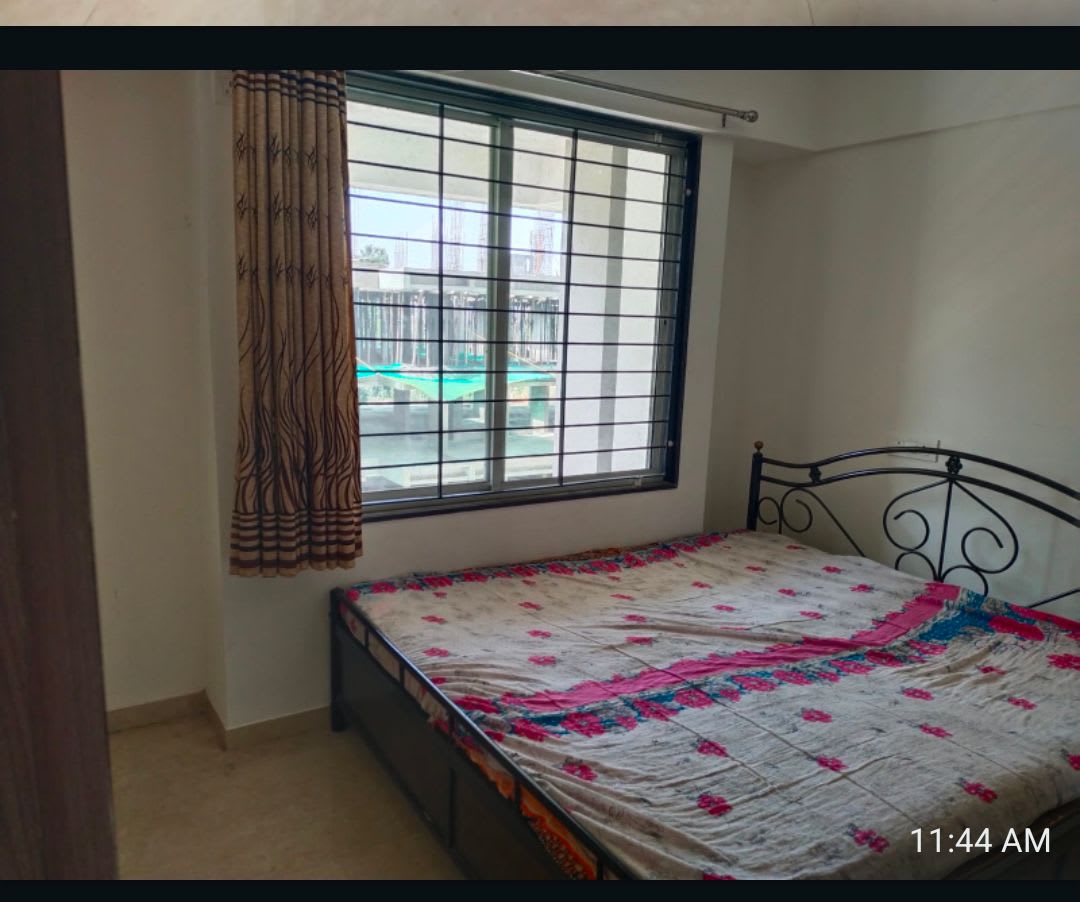 King size bed, for sale in Pune, Maharashtra