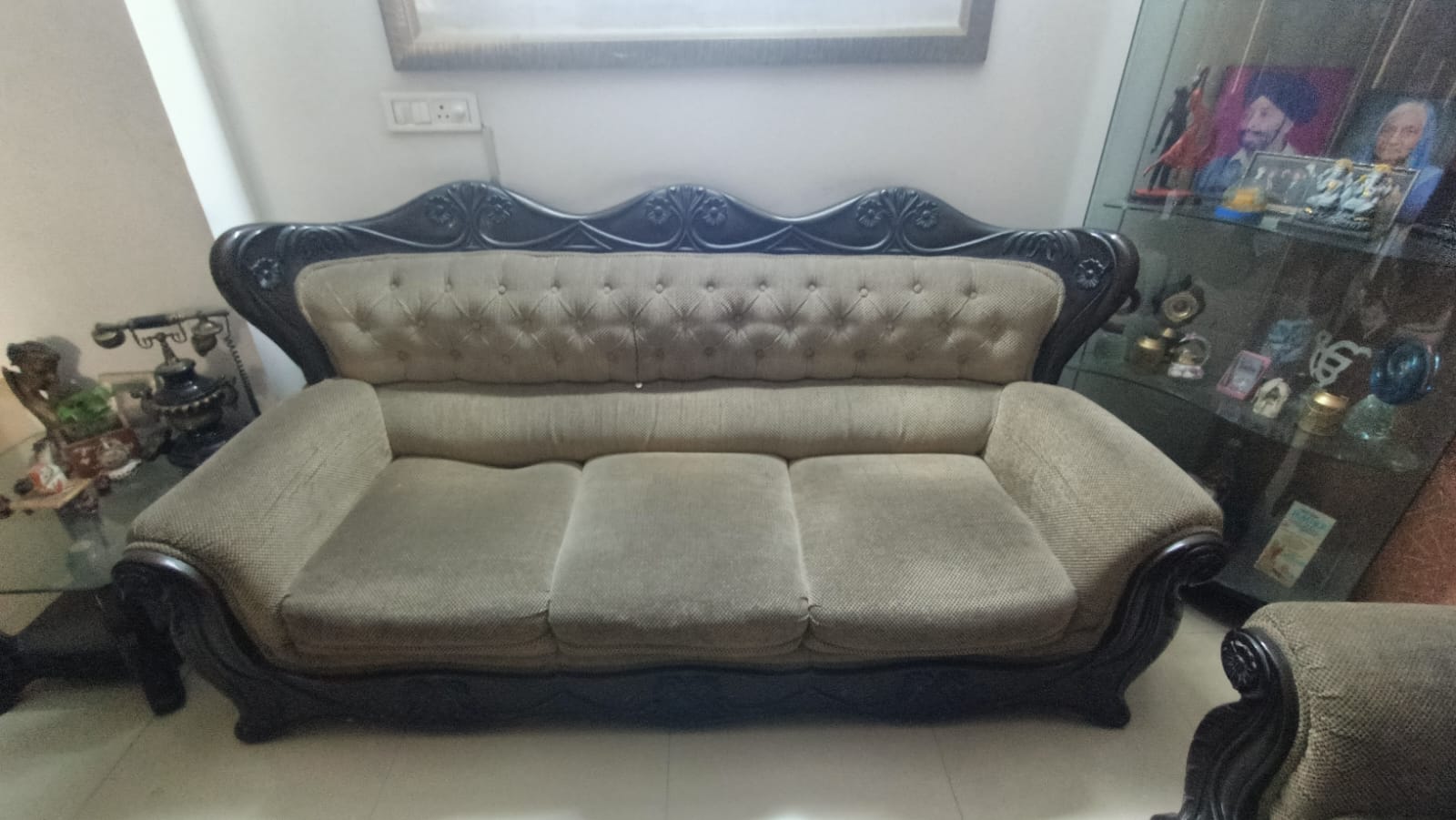 5 seater sofa set and - Thumbnail 2