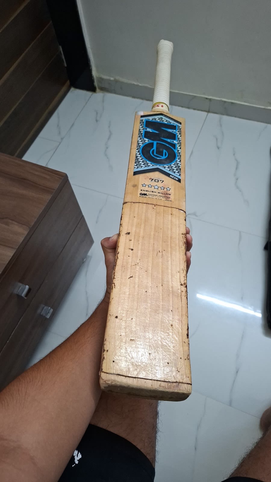 Premium English willow cricket bat with all equipments - Image 1