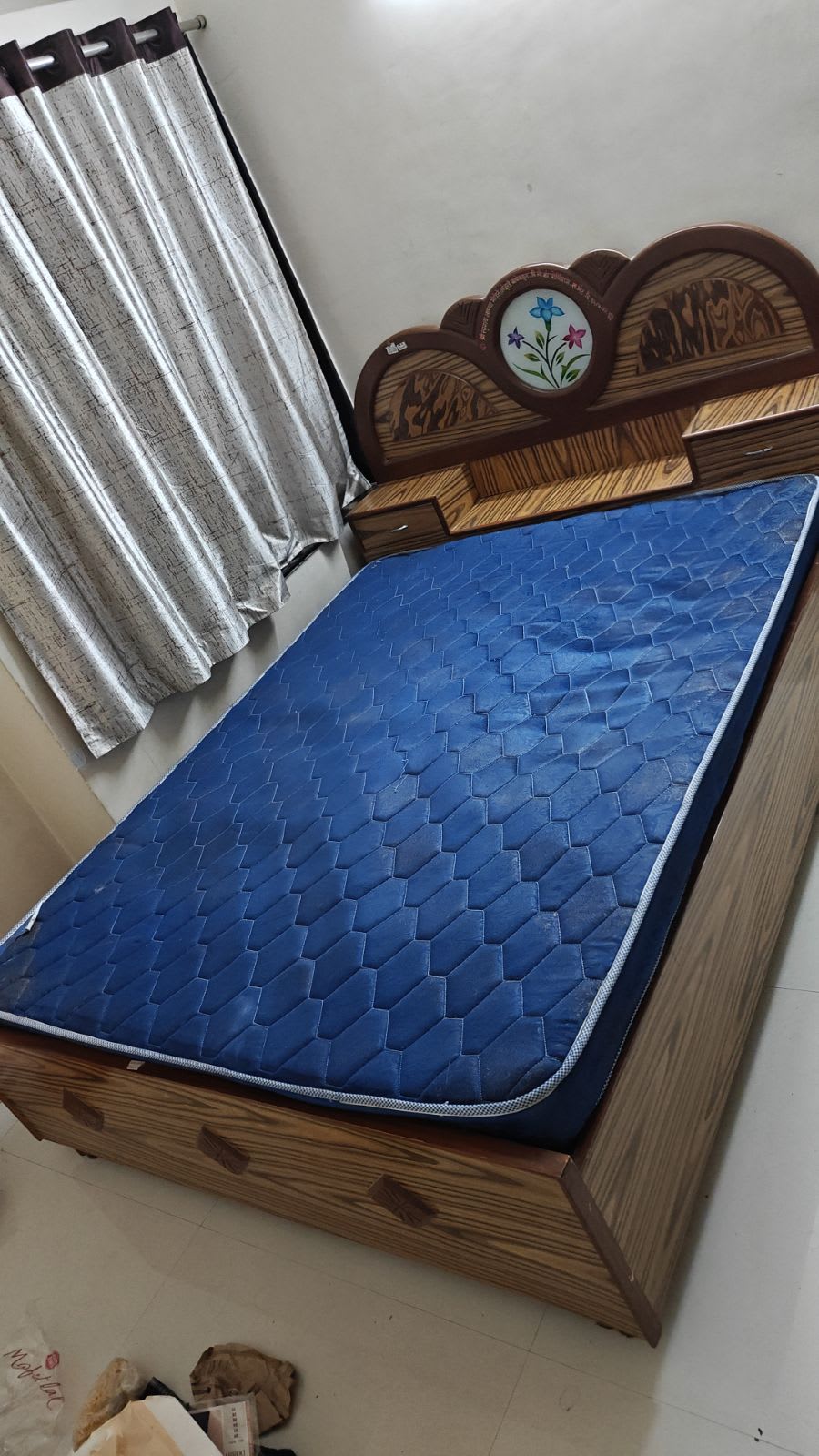 Urgent sell King size Sagwani Storage Bed - Thumbnail 2