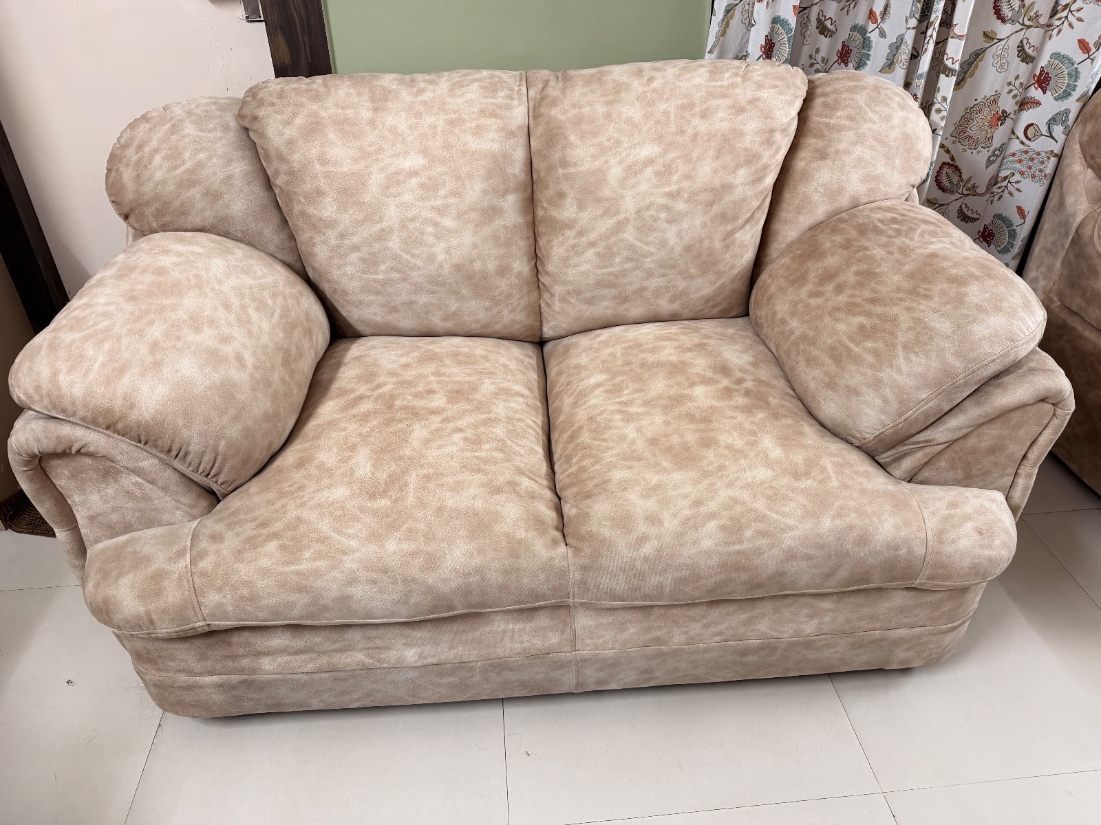 3+2 Couch for sale - Image 1