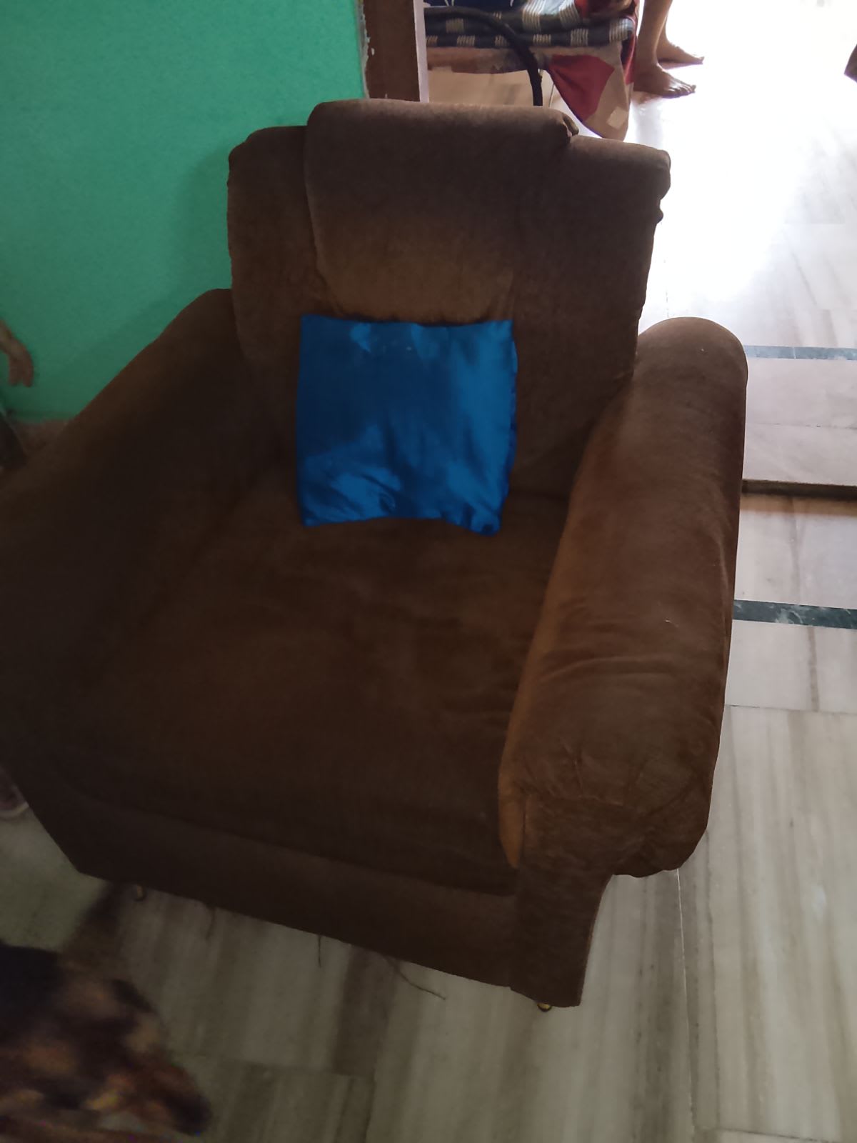 Sofa 5 seator with center table - Thumbnail 3