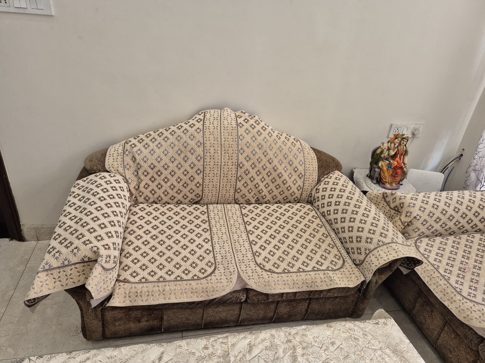 7-Seater Comfortable Brown Sofa Set - Thumbnail 3