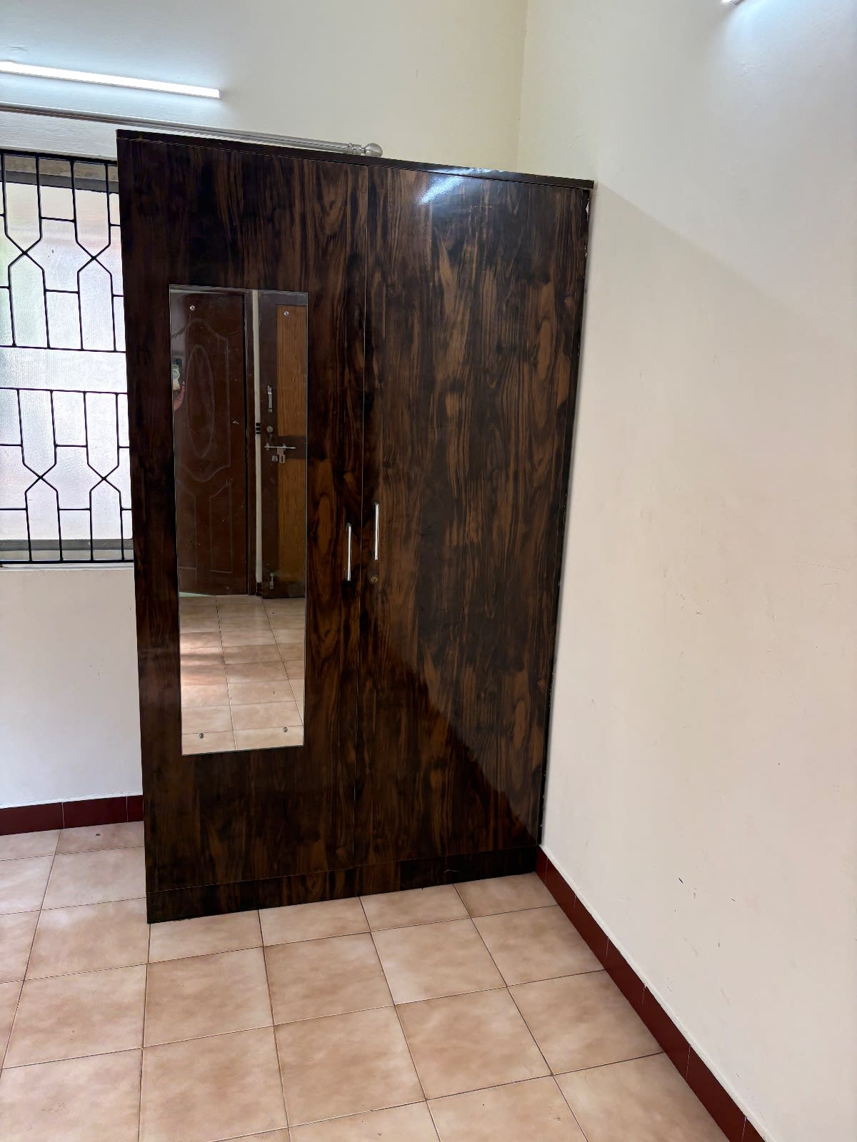 4 wardrobes - Image 1
